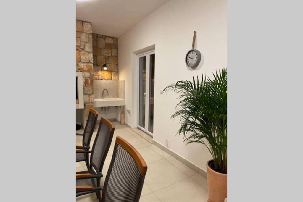 Seaview pool apartment-Lumière, Island Hvar-Gdinj Esterno foto