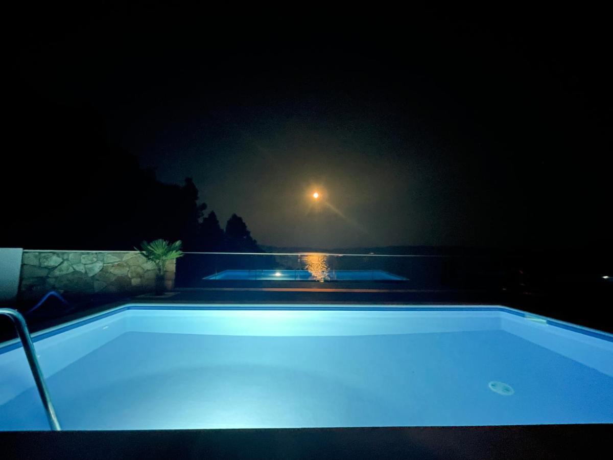 Seaview pool apartment-Lumière, Island Hvar-Gdinj Esterno foto